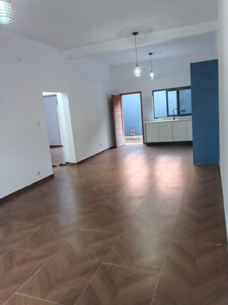 Arenda se linda moradia Tp3 novinha por extreiar na machava sede