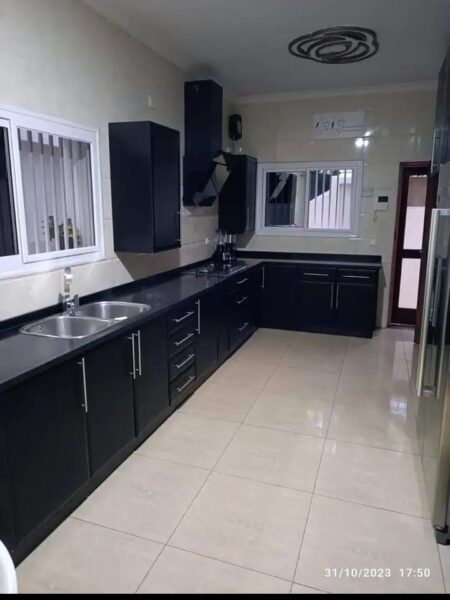 VENDE-SE GEMINADA TRIPLEX TIPO 5 📍NA SOMMERCHIELD 2 PRÓXIMO DO CAFÉ SOL