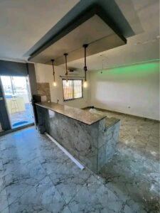 ARRENDA-SE APARTAMENTO TIPO 3 AV DE ANGOLA Abs - 2 Andar (independente) 📍Av. De Angola