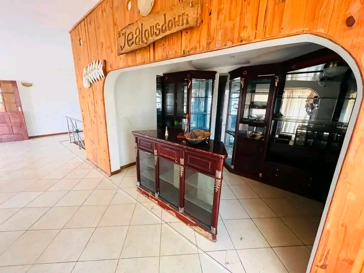 ARRENDA-SE RÉS DO CHÃO CASA T1 NO BAIRRO CONDOMINIO – Magonine CMC