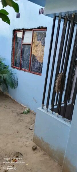 A renda se esta casa T 3 n bairro de trevo casa branca Matola