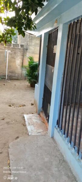 A renda se esta casa T 3 n bairro de trevo casa branca Matola