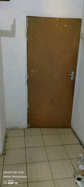 A renda se esta casa T 3 n bairro de trevo casa branca Matola