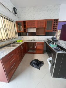 ARRENDA-SE CASA TIPO3 INDEPENDENTE BAIRRO DA T3