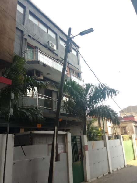 🏢 TRIPLEX À VENDA OU ARRENDAMENTO – MALANGA, MAPUTO