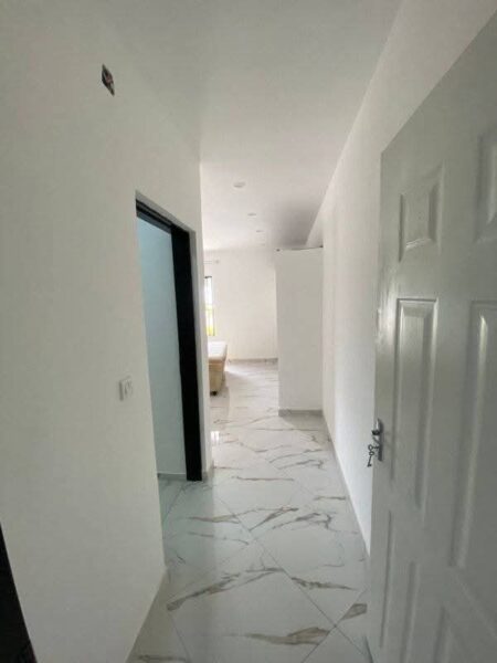 *ARRENDA-SE LINDA CASA TP-2 NA MATOLA MOZAL DENTRO DE CONDOMÍNIO ORGANIZADO* ☎️CALL/WHATSAPP : 844437610 📌 *PARAGEM INSTITUTO E. GUEBUZA* *Próximo a Estrada 🛣️* Com Mobília `💰30.000 MZN` Sem Mobília *💰 25.000 MZN*