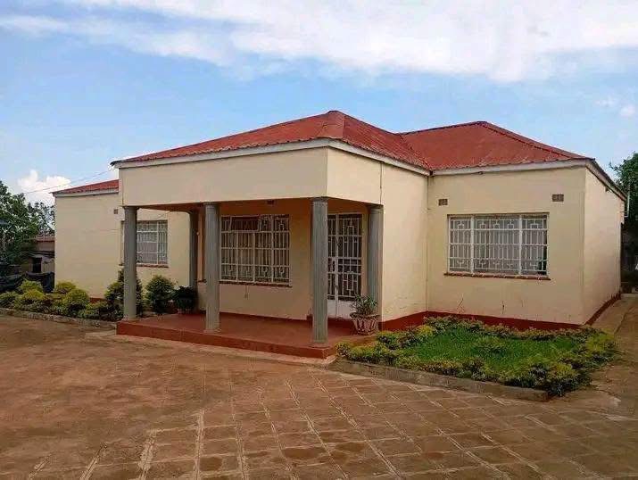 VENDE-SE EM CHIMOIO🇲🇿
