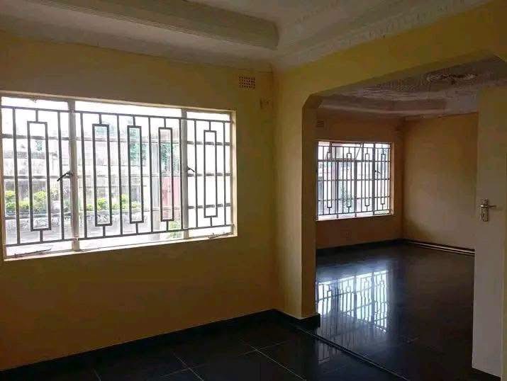 VENDE-SE EM CHIMOIO🇲🇿