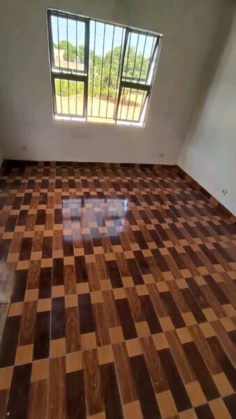 ALUGA-SE ESTÁ CASA 🏠