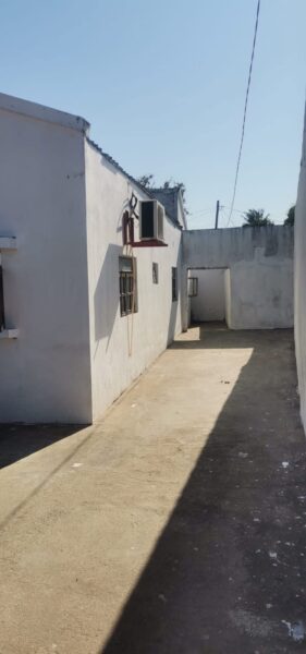 Arrenda-se boa casa T3 Na Machava Baião à 2min da estrada*