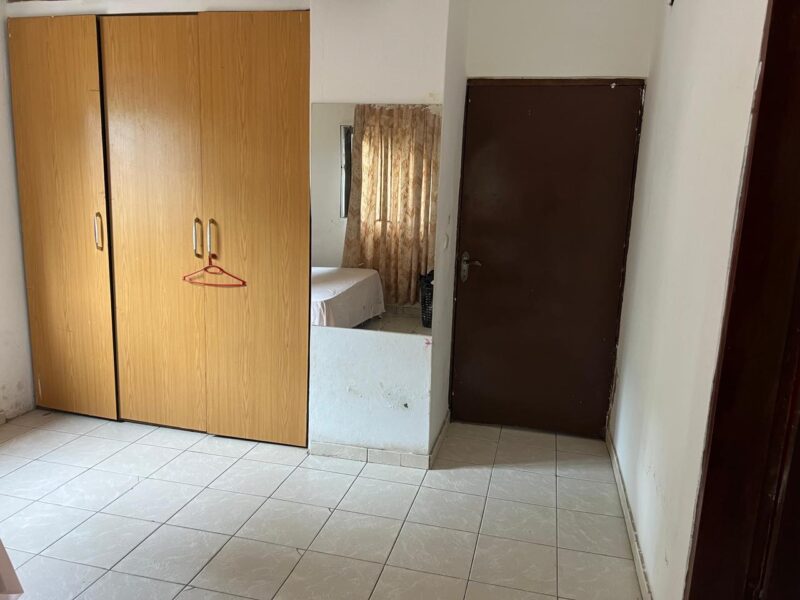 Arrenda- se Moradia Tipo 3 – Campoane (Perto do Centro de Saúde)