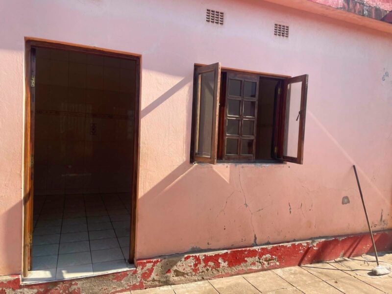ARRENDA-SE CASA T1 – LAULANE