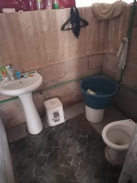 🏡✨ ARRENDA-SE CASA TIPO 2 – BAIRRO 1º DE MAIO ✨🏡