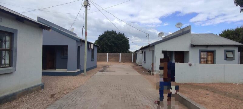 Arrenda se tipo 2 em condomínio em Tsalala