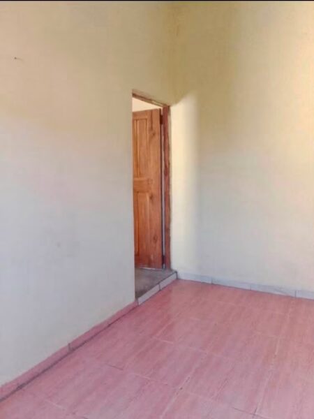 ✔️ Arrenda-se casa tipo1,super limpa e bonita
