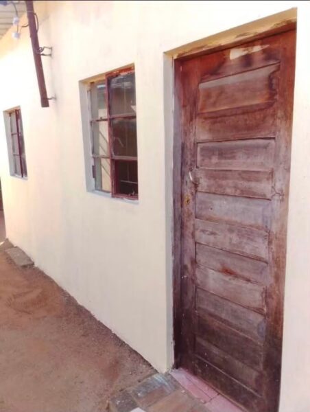 ✔️ Arrenda-se casa tipo1,super limpa e bonita