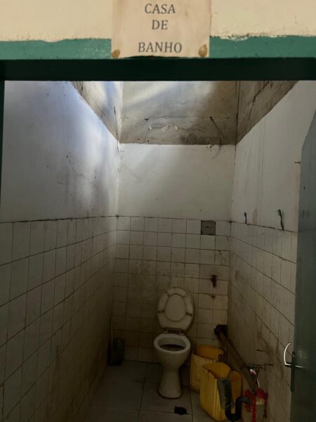 Farmácia pronta a ser reativada