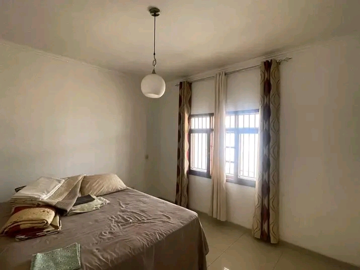 Arrenda -se excelente Casa T2
