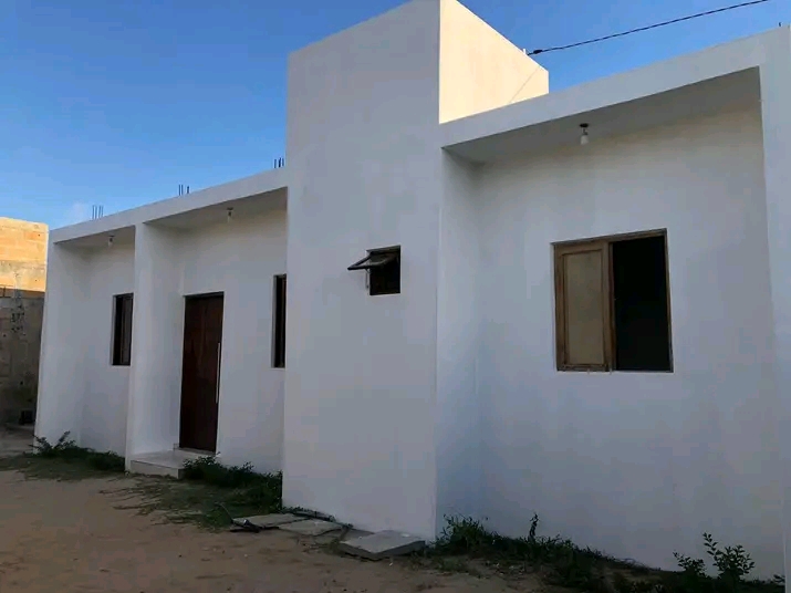 Arrenda-se casa T2