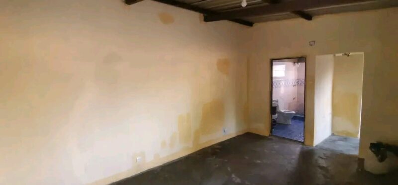 Arrenda-se casa tp2 na Matola Machava paragem baião