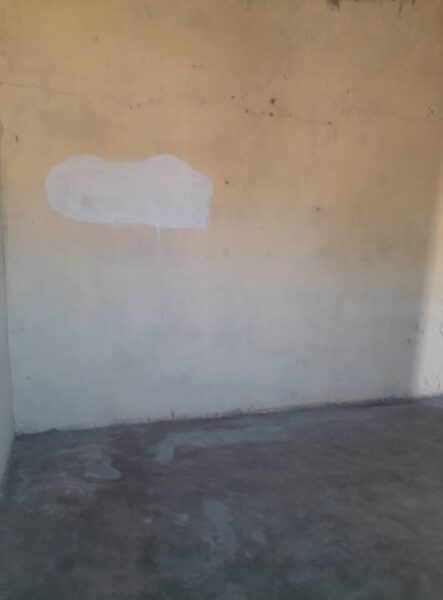 Arrenda-se esta dependência do tp1 localizada no bairro de zimpeto na paragem Coqueiros a 1 minuto da paragem por apenas 3500 meticais fixos