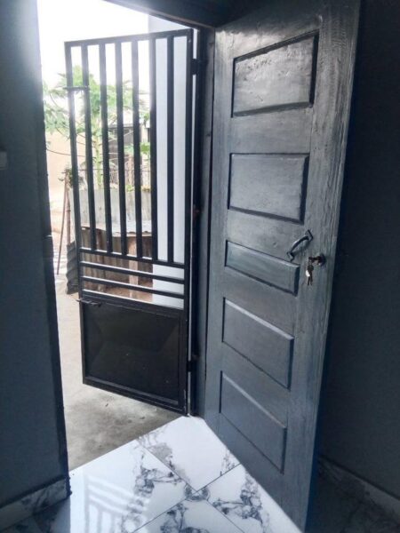 Arrenda-se uma casa tipo1 na Matola gare terminal a 2min da estação num condomínio organizado ✍️ 1quarto