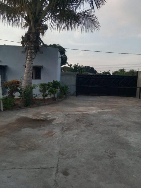 Arrenda-se uma casa tipo1 na Matola gare terminal a 2min da estação num condomínio organizado ✍️ 1quarto