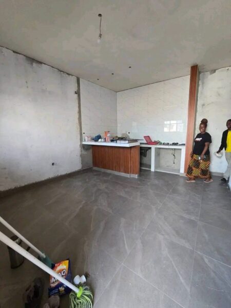 RENDA LUXUOSA DEPENDÊNCIA T1