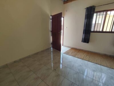 🏡ARRENDA-SE MORADIA TIPO1 NUM Condomínio