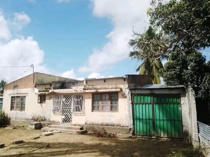 TIPO 3 PARA ENTREGA IMEDIATA NAS PROXIMIDA DO MERCADO SOCOCO