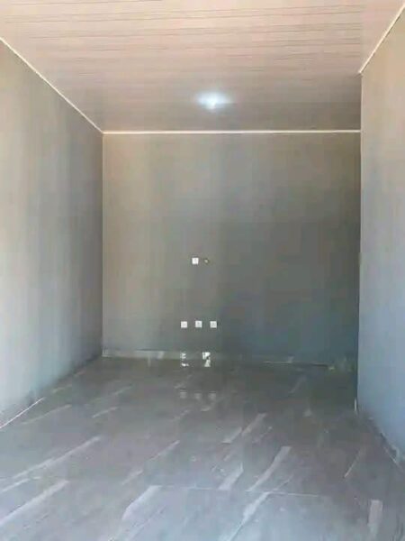 🏡🔥+ARRENDA-SE+CASA+TIPO+2+–+BAIRRO+25+DE+JUNHO,+CHIMOIO+🇲🇿
