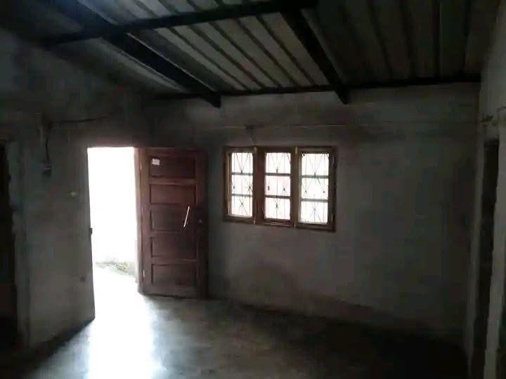 Aluga-se casa T2