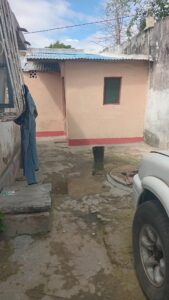Disponível casas de aluguer no bairro de Rua França e pio Matos.