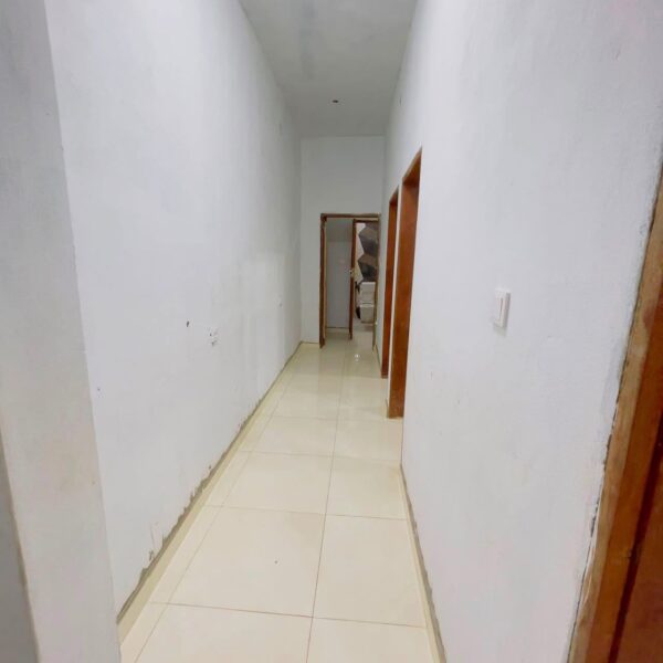 ARRENDA-SE EXCELENTE CASA TIPO 3