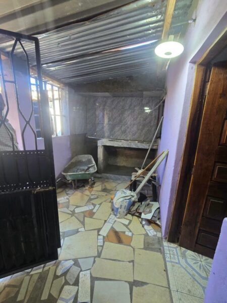 🇲🇿Arrendo casa tipo 1 tudo dentro em laulane fipag próximo expresso localização perfeita