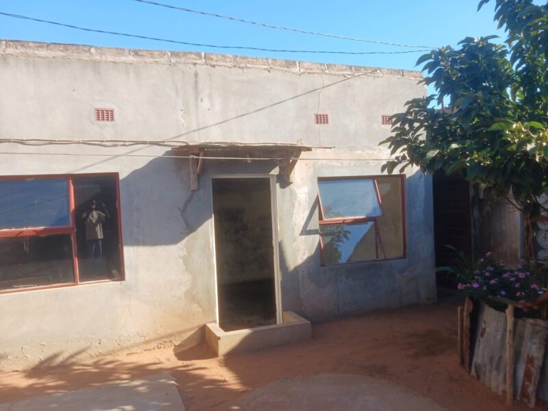 Aluga se casa tipo1
