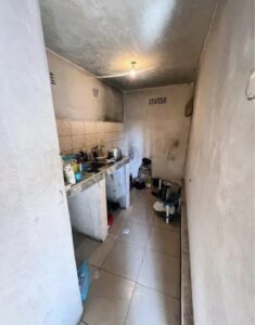 ARRENDA-SE CASA T2 NUM QUINTAL DE DUAS CASAS NA POLANA CANIÇO