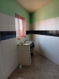 SIMPÁTICO APARTAMENTO T0 "1° ANDAR" NO BAIRRO DO CHOUPAL, NUM CONDOMÍNIO LIMPO E SEGURO