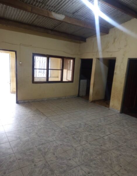 🏡 ARRENDA-SE CASA TIPO 3 – LAULANE 🔑