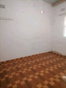 🏠 ARRENDA SE T1 COM TDO PRIVADO NAS MAHOTAS NA PARÁGEM SEREÇAO