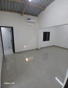 ARRENDA-SE CASA T2 PRONTA-A-HABITAR MAXAQUENE "B", AV. MALHANGALENE