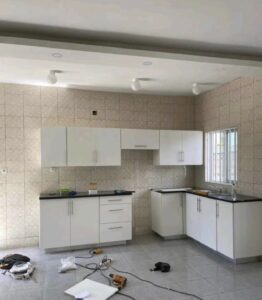 *🏡Arrenda-se T2 Magoanine paragem Mesquita num condomínio organizado*