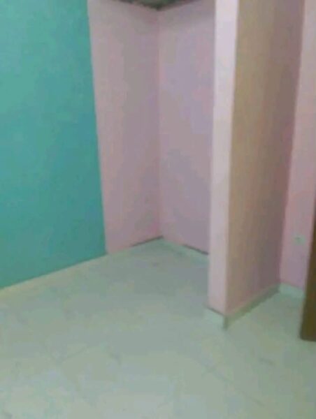 🏡 *ARRENDA-SE MAGNÍFICA CASA TIPO 2* 🏡