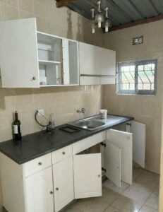 🏠 ARRENDA-SE T1 INDEPENDENTE