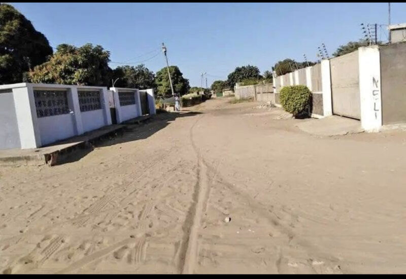 Vende-se CASA TIPO 3