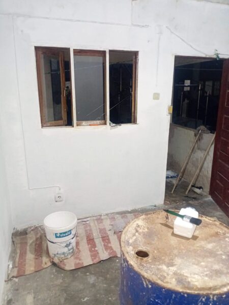 Arrenda-se se um quarto. No bairro. De. Laulane.