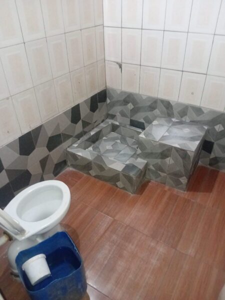 Arrenda-se se um quarto. No bairro. De. Laulane.