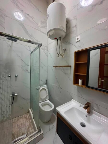 Arrenda-Se Luxuosa Moradia Tipo 2