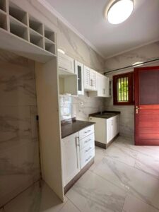 Arrenda-Se Luxuosa Moradia Tipo 2