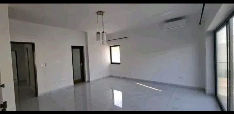 Direito+ Arrenda+-se+um+Imóvel+duplex+Tipo3+independente+